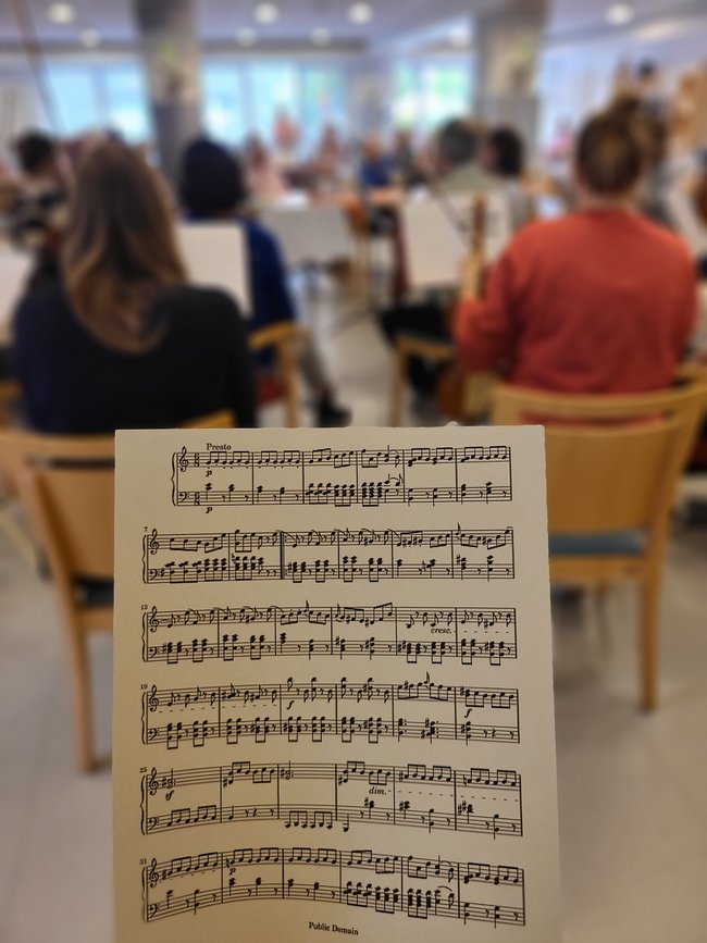 Die Cafeteria wurde zum Konzertsaal.