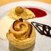 Die Nachspeise: Apfelrosenküchlein mit Vanillesoße an Tiramisu Amaretto Creme