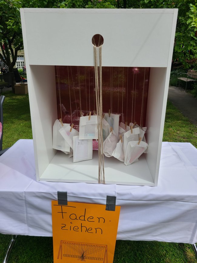 Auch das Fadenziehen mit verschiedenen Gewinnen war wieder dabei.